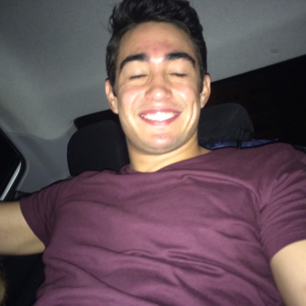 ttylerring's tweet photo. Pshh &amp; they said I look Chinese 👲 http://t.co/dW9YW9TCrY