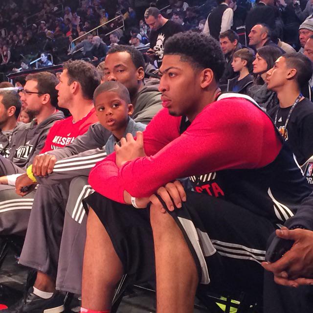 TeamCP3_'s tweet photo. RT @NBAAllStar: Teammates? @AntDavis23 & Lil Chris Paul at #TeamWEST #SJMacysPractice http://t.co/t2704IL6dX