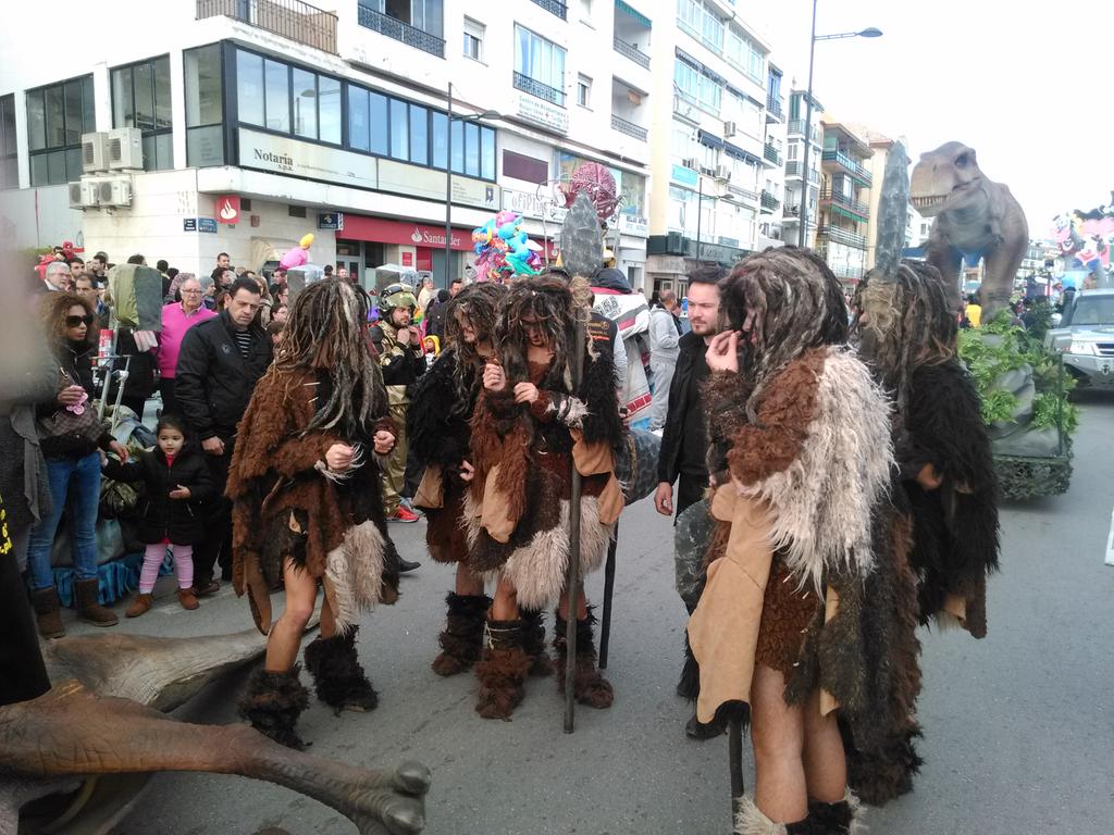 marbelladirecto's tweet photo. Arranca el #DesfiledelHumor en #SanPedro @Boulevard_SP #Carnavales2015 #fiestas @Diegolopezma http://t.co/MEaG9r1Twi