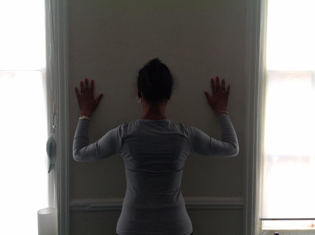 livingpilates's tweet photo. WAKING UP THE MUSCLES OF YOUR SHOULDER GIRDLE THROUGH LATERAL BREATHING! Living Pilates Enfield on facebook http://t.co/u6EGT96RKN