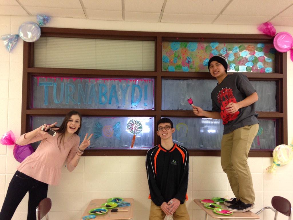 stucolhs1's tweet photo. The school is being transformed into Candyville #lvillepride http://t.co/wSrUJ77nsN