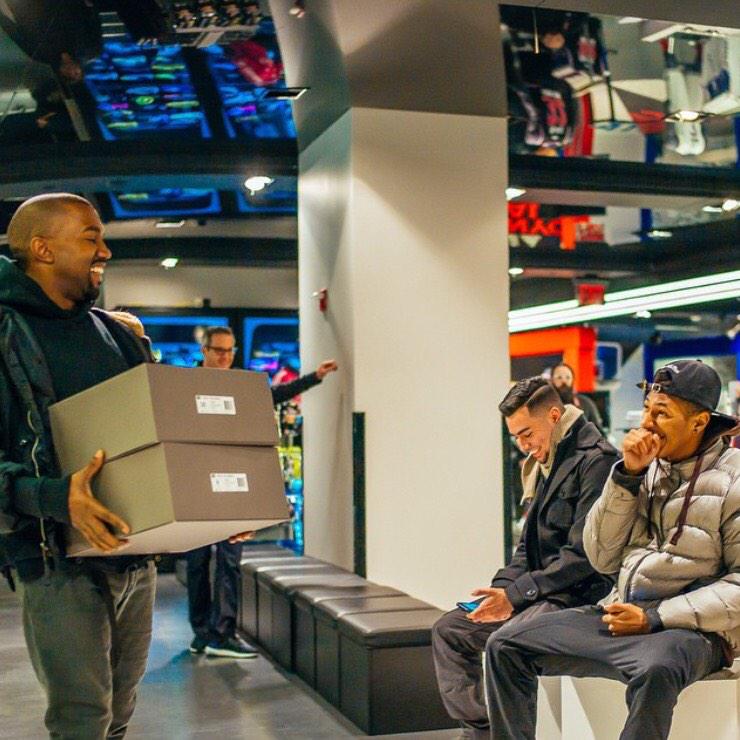 KimKardashian's tweet image. My valentine at @adidas this morning surprising a few fans w new #yeezyboost! One of the many reasons why I love him