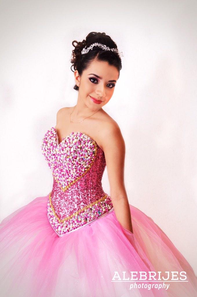 Ο χρήστης Vestidos Twitter: "FELIZ DÍA DEL AMOR Y LA AMISTAD! http://t.co/tq2pTmpn3L" / Twitter