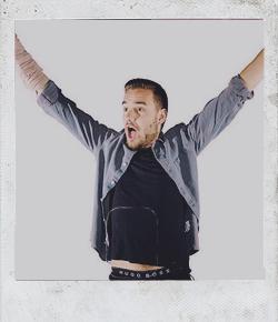 liamishot_x's tweet photo. @Real_Liam_Payne If I get 200 Rt's you follow me Ok? You are my EVERYTHING come back to Chile
http://t.co/p04JzkN66o http://t.co/P3GhnK1lY9