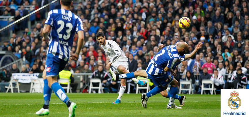 realmadrid's tweet photo. DESCANSO: Real Madrid 1-0 Deportivo (Isco, 23’) #RealMadridvsDepor #RMLive http://t.co/tNk8PpmV8M