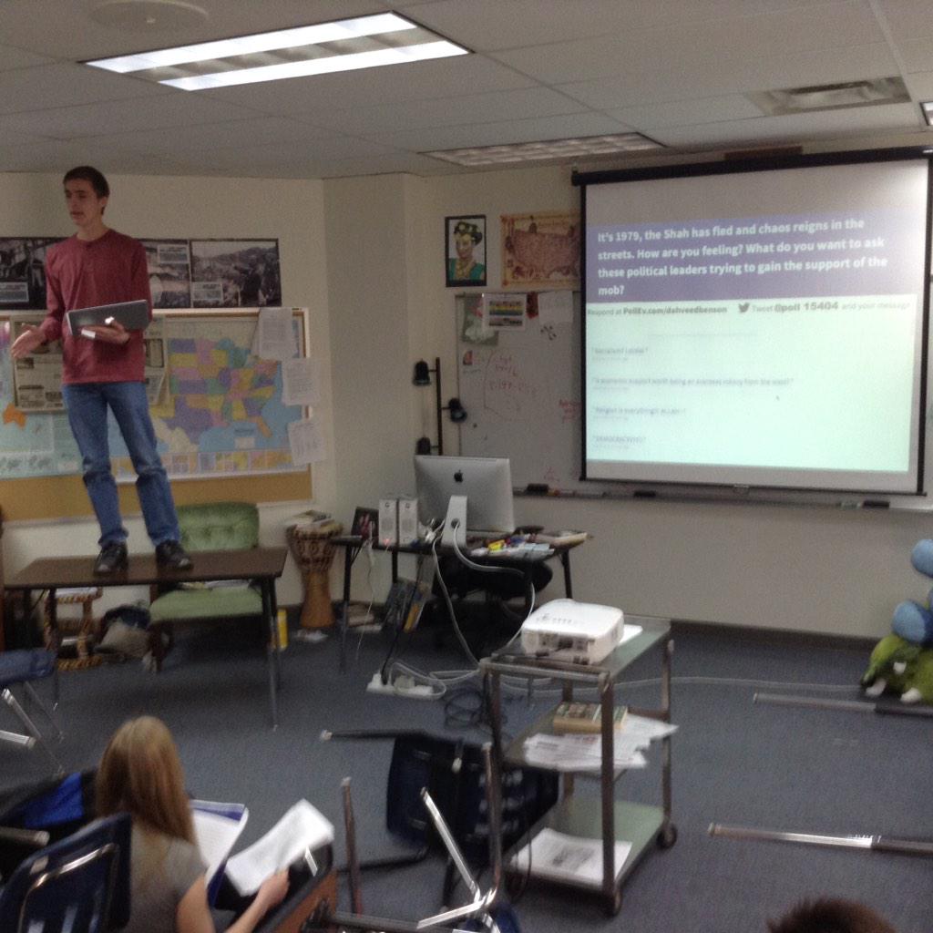 dahveedbenson's tweet image. #iloveCSS students give persuasive speeches while quickly responding to Twitter updates amidst chaos of #Revolution