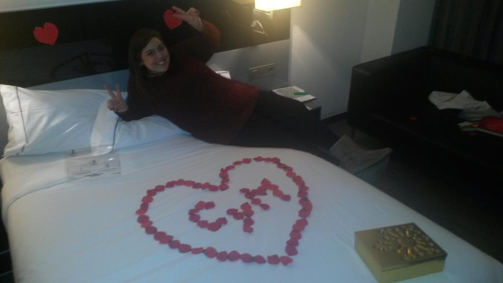 CarrilloFalso's tweet photo. Es perfecta y solo mía... Gracias por todo reina TE AMOOOO!!!!!! http://t.co/C534RglG4e