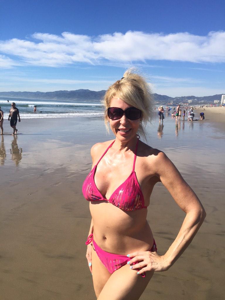 #HappyValentinesDay #HappySaturday #beach My first beach day in 2015!:) #HappyDay xoxo! http://t.co/