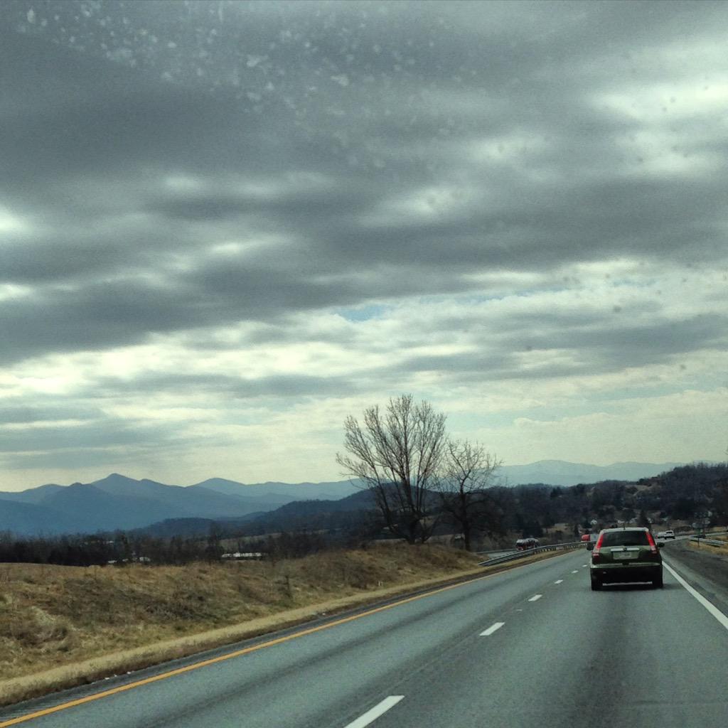 Roadtrip #mountainsofvirginia #almosttotennessee