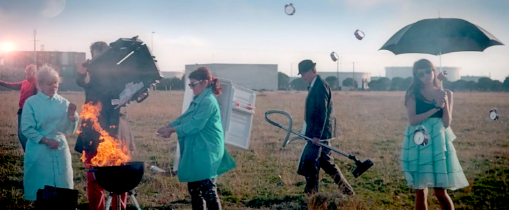 nofilmschool's tweet image. A Mesmerizing Music Video, Shot in a Single Take at 1000FPS bit.ly/1DasUTC #PhantomFlex4K #cinematography