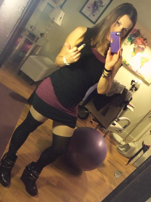 Someone's getting laid tonight and it's not you. http://t.co/qBibxqDQ91<a href="/tag/ass"class="tags"><span>#ass</span></a>