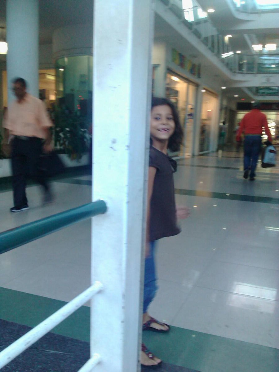 yadanto's tweet image. barbara con sus travesuras