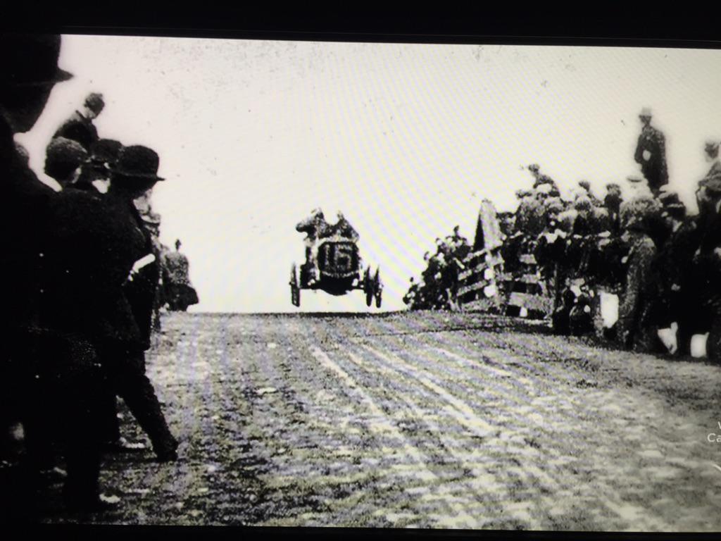 atechfab's tweet image. First off-road race in 1908 catching some air #offroad #Racing