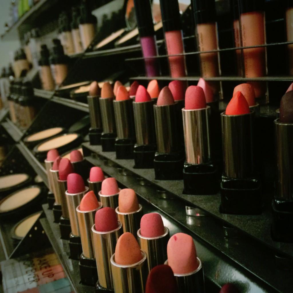 Sephora's tweet photo. RT if u wish ur lipstick collection looked like this. @MAKEUPFOREVERUS #nyfw #SephoraPRO http://t.co/Ou4CfpxGYV