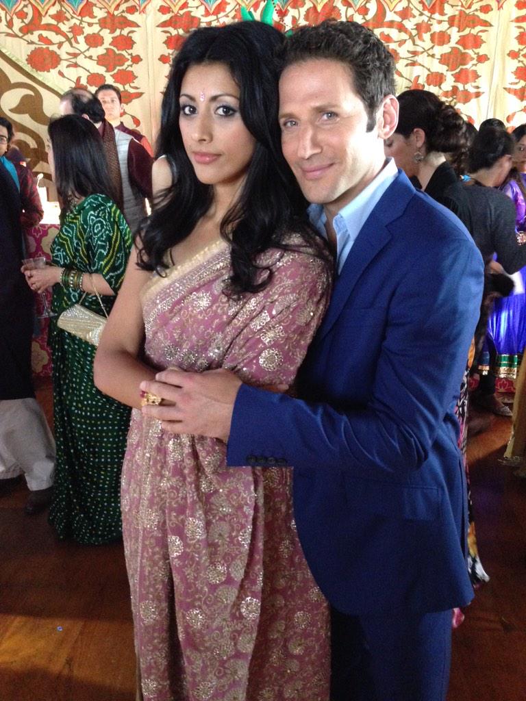 Michael_Rauch's tweet photo. Happy Valentine's Day from all of us @RoyalPains_USA @markfeuerstein @reshma4 summer's coming! http://t.co/NP131lFX2l
