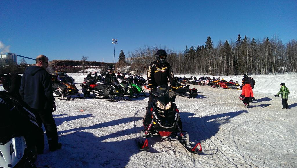 snoriders's tweet photo. The World Snowmobile Rally is underway at #worldsnowmobileinvasion. Perfect day for it! @WCTtrailblazers http://t.co/xlih1HdIzC