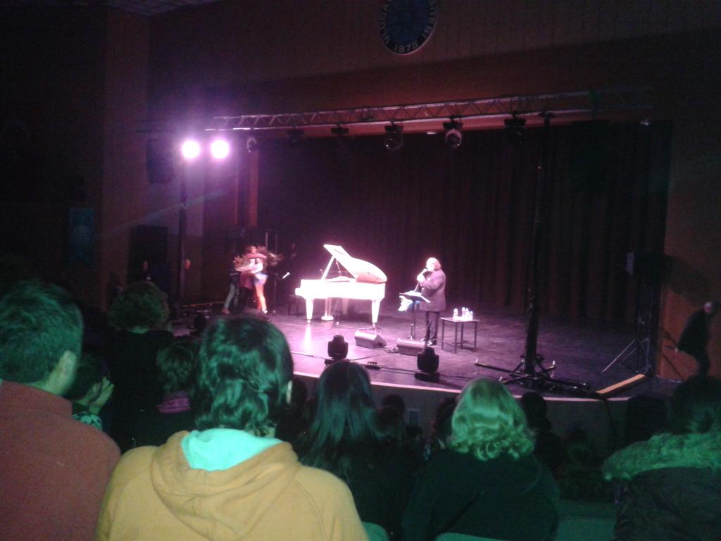 gokboraaaa's tweet photo. Harika bir konser aksami yaşadık @anjelikaakbar ve Hakan Aysev in programlariyla http://t.co/tEu0NxXdcn