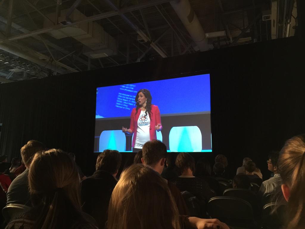 momsreview4you's tweet photo. Be persistent. Be resilient. #rootstech #rtateam @noellepikuspace http://t.co/80qXxeClHm