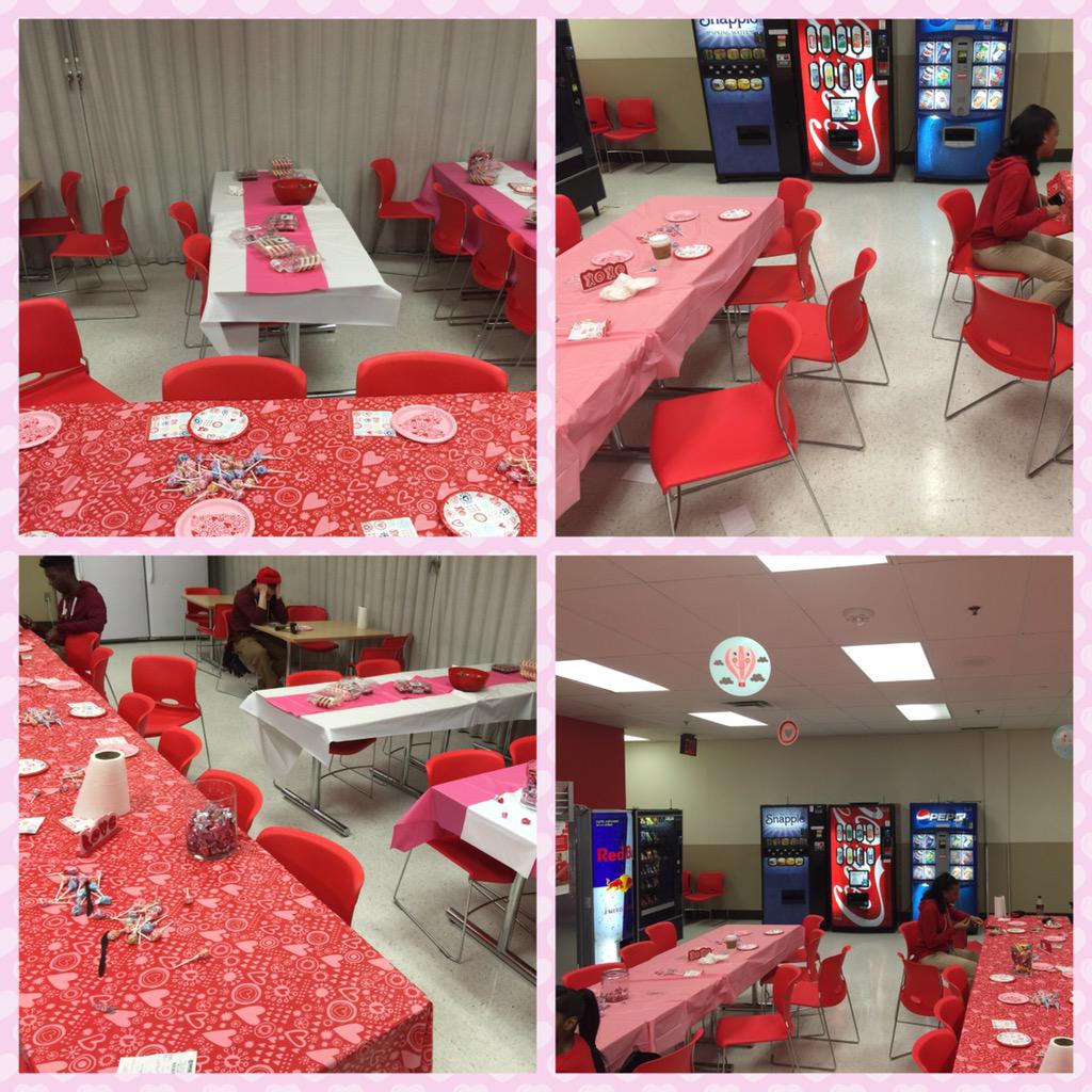 SoftVIBElines's tweet photo. #1401 Make your own V-day Card #ffevent Valentines Day @ Gateway http://t.co/UUrrdMxIS1