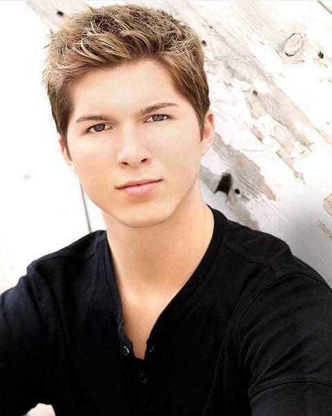 Happy 21rst Birthday to actor, Paul Butcher. Damn he grew up fast. I remember when he was on Zoey 101 as Dustin. 