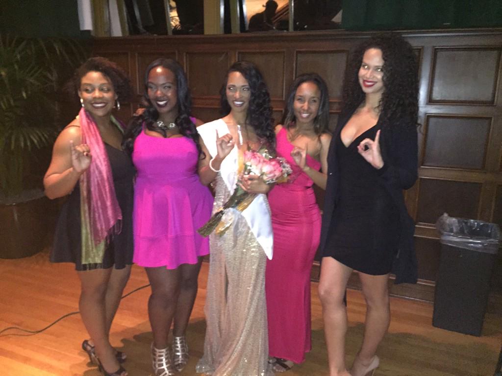DolannMarie's tweet image. I ❤️these women #AKA #RhoChapter