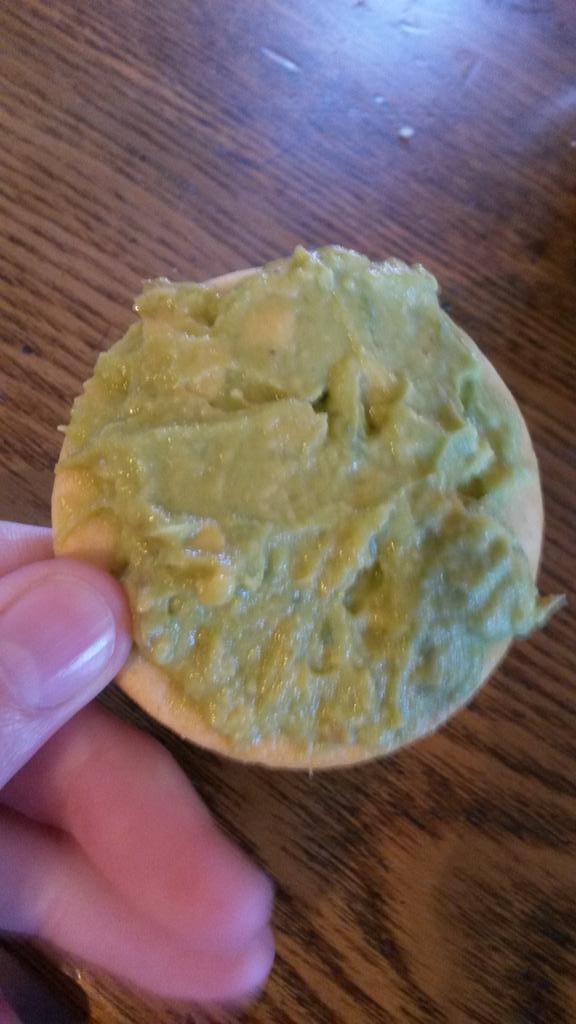 Best avacado sauce(not guacamole): 1 avacado, squeeze of mayo, salt/chili powder/tajin, lime juice #foodie #yummy