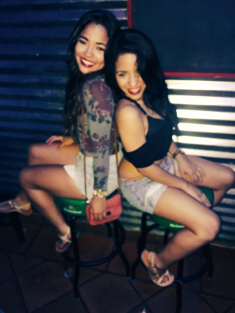 kathiaayari's tweet photo. debería haber una ley que nos prohiba salir juntas 😈 jaja! #errrdiablo 😂 http://t.co/0o0qjVAB3G