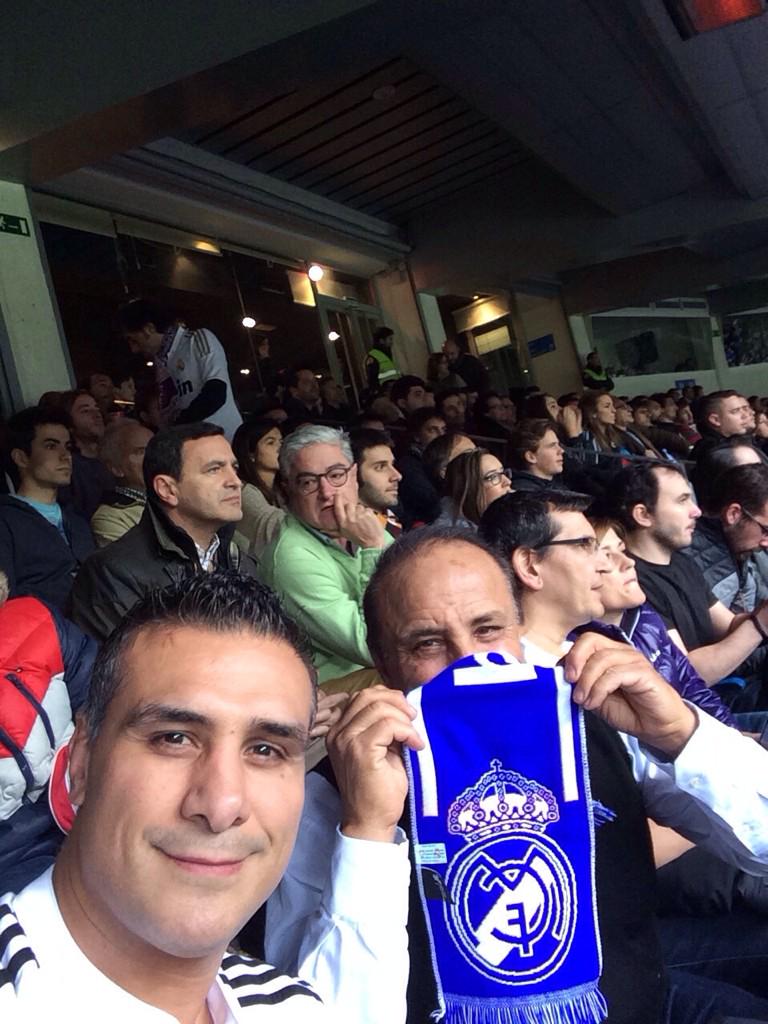 PrideOfMexico's tweet photo. Great time with my dad at the #Bernabeu #madrid and great @realmadriden victory 2-0 #HalaMadridYNadaMas http://t.co/k4XAr9VNS1