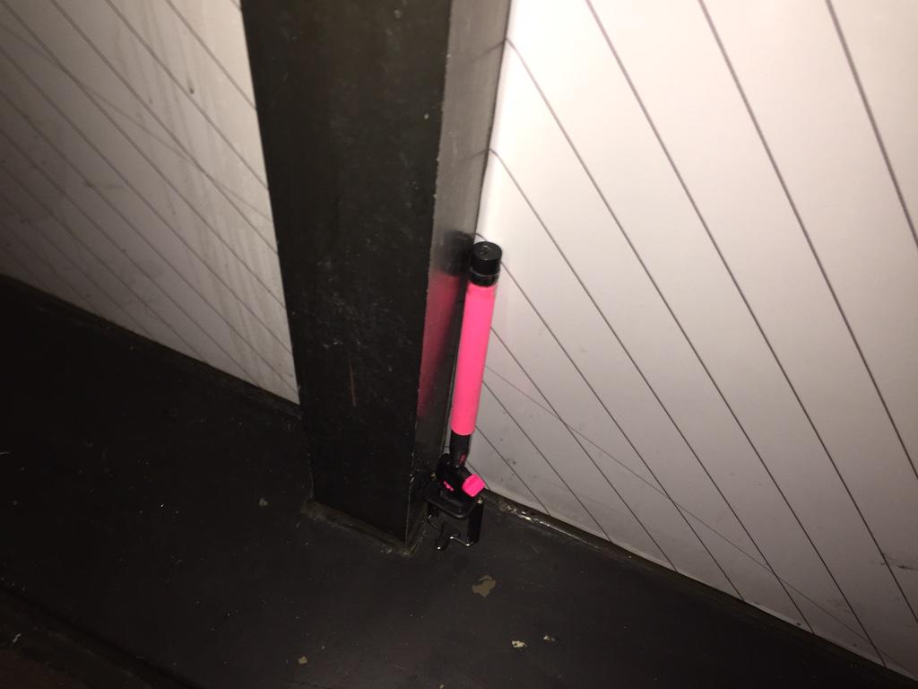 Pablo_Dz's tweet photo. They wouldn't allow me into #BarclaysArena with my #selfiestick , left it outside the natives stole it😢 @_Ananse_Web http://t.co/5MJYtJL5FR
