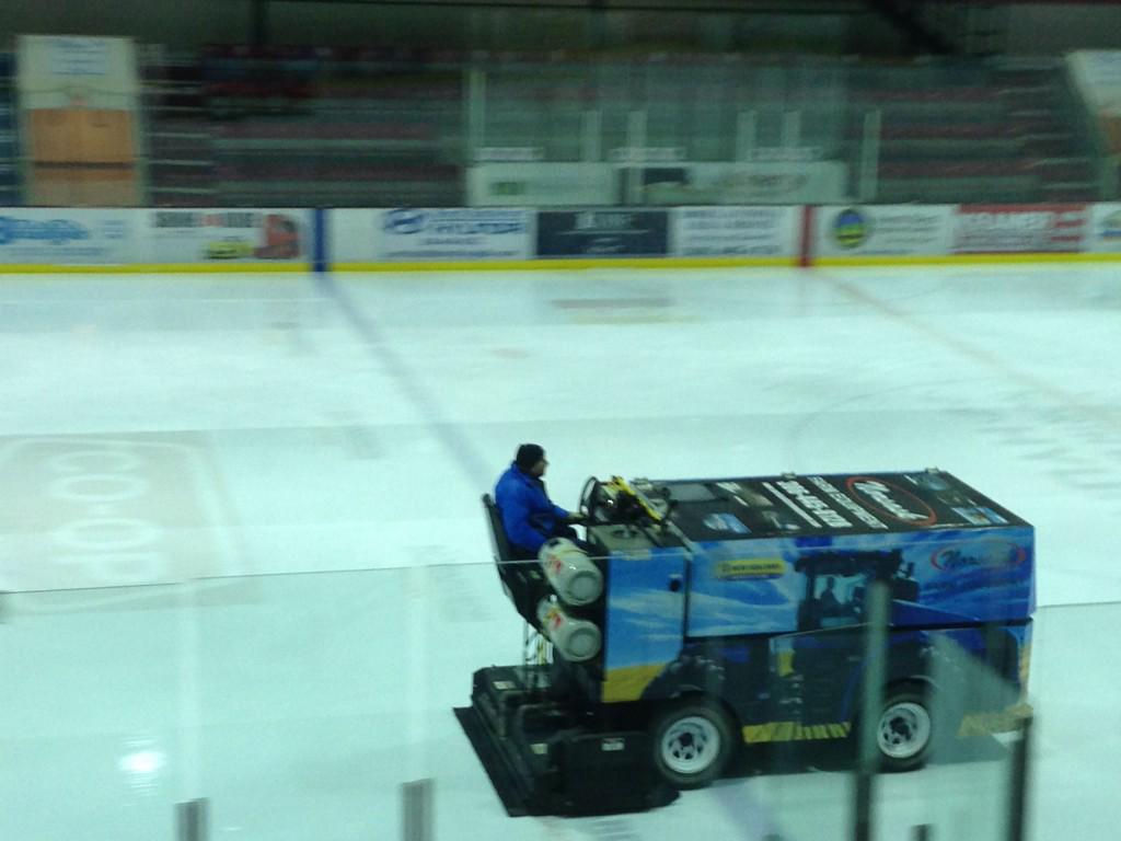 Beets73's tweet photo. Cool zamboni at Battleford Civic Center. @NHAgriculture http://t.co/iliKLZMMfz