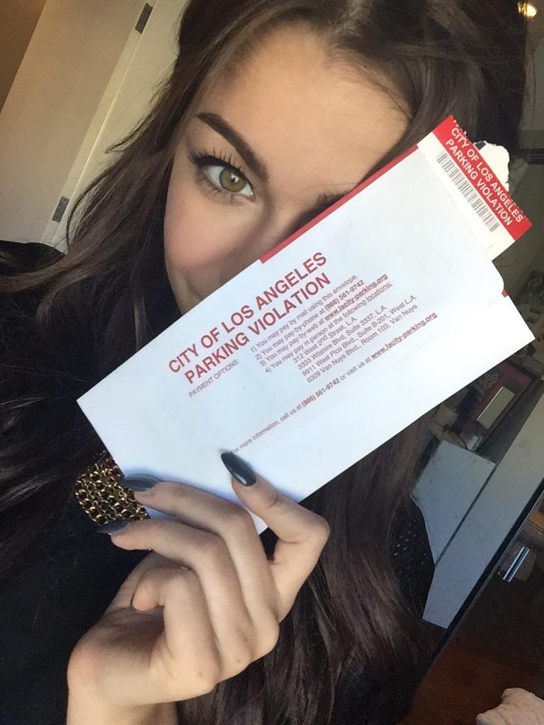 AndreaRussett tweet picture
