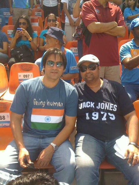 arbaazSkhan's tweet photo. 2011 watching India vs Pakistan at Mohali. This time on TV in Ajmer. Should be a gr8 game. Too excited can't sleep :) http://t.co/Wxx32noSHu
