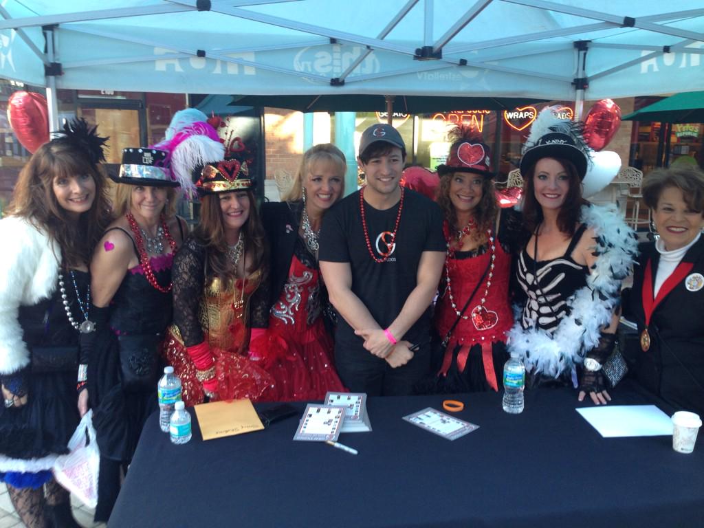 KidwellBrad's tweet photo. Curt Mega and his fans at the autograph session in Ybor City http://t.co/l78CtqyOKa