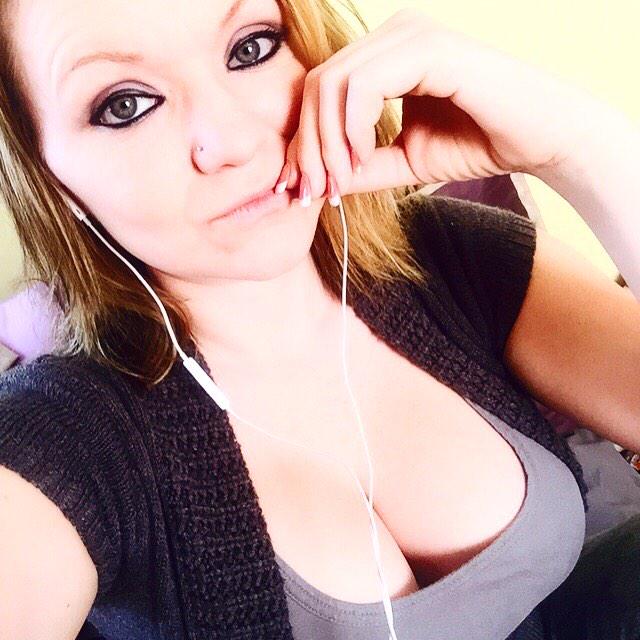 Well this vday has turned out to be...not like I wanted 😞💦 http://t.co/EmtF0FbFyh<a href="/tag/hottie"class="tags"><span>#hottie</span></a><a href="/tag/queen"class="tags"><span>#queen</span></a><a href="/tag/look"class="tags"><span>#look</span></a><a href="/tag/boobs"class="tags"><span>#boobs</span></a><a href="/tag/contest"class="tags"><span>#contest</span></a><a href="/tag/milf"class="tags"><span>#milf</span></a><a href="/tag/premiumsnap"class="tags"><span>#premiumsnap</span></a>