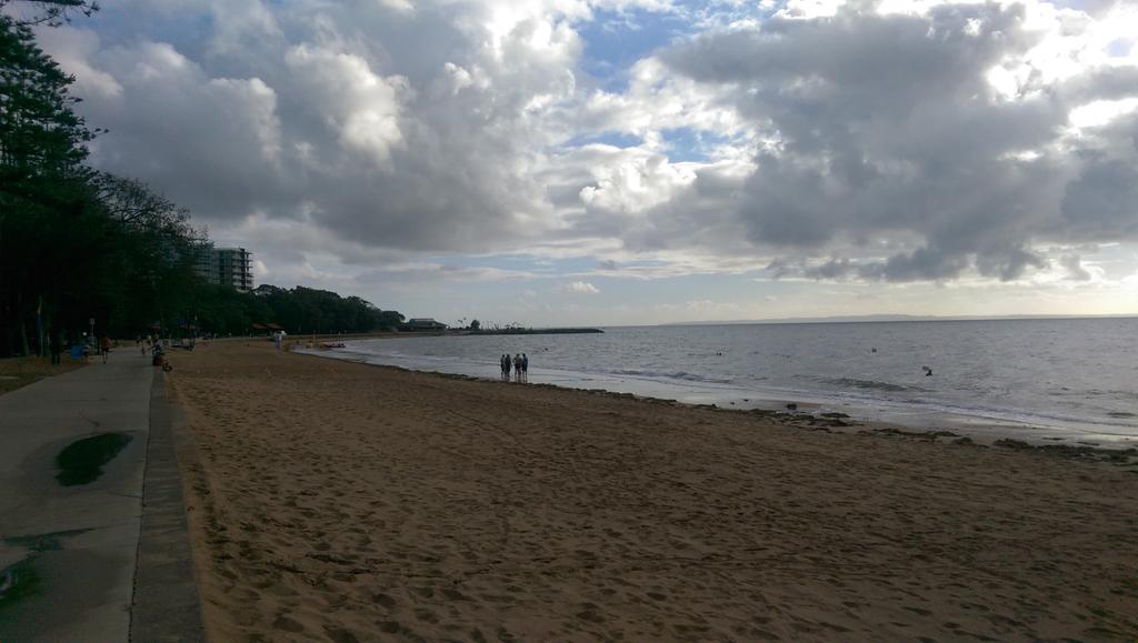Michael5732's tweet photo. No 3.5m sharks this far north of #goldcoast Skipped #burleighheads
Now at #suttonsbeach 2k OW swim http://t.co/nFNMExp9Wz