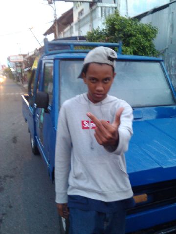 NurDyanGhetto's tweet image. #mergo diuser seko omah☹