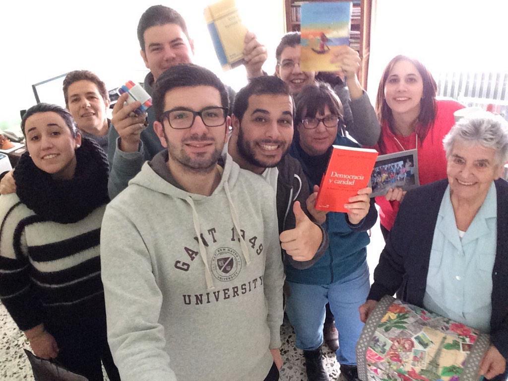 Jmv_Gijon's tweet photo. Hoy hemos tenido en la casa provincial de las hijas de la caridad en Villaobispo el consejo provincial, nos conoces? http://t.co/RdmLwGiTpk