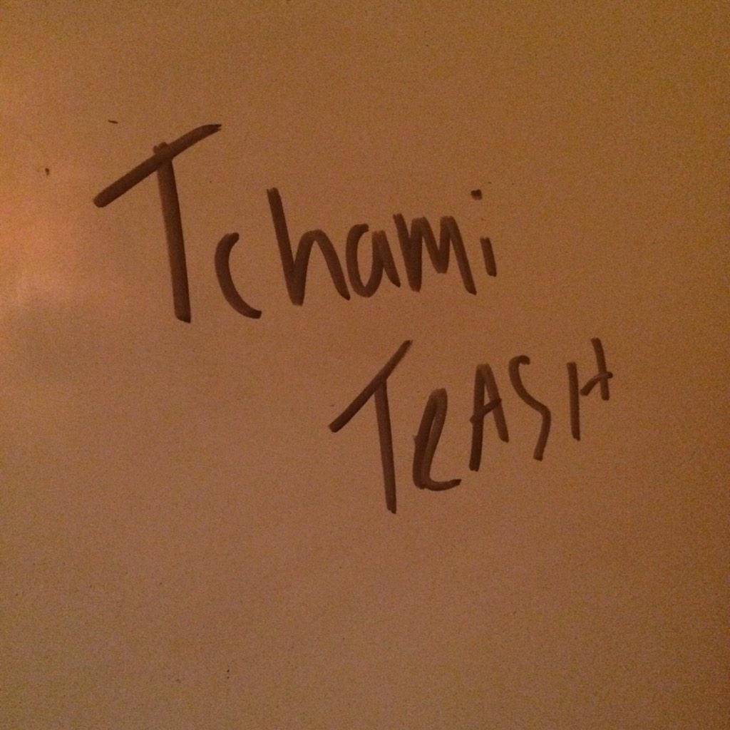 djtommytrash's tweet photo. 1 hour till I hit the stage at #CrushSF !!! Just arrived at the venue... I think this is my dressing room?! http://t.co/hccixlwmz5