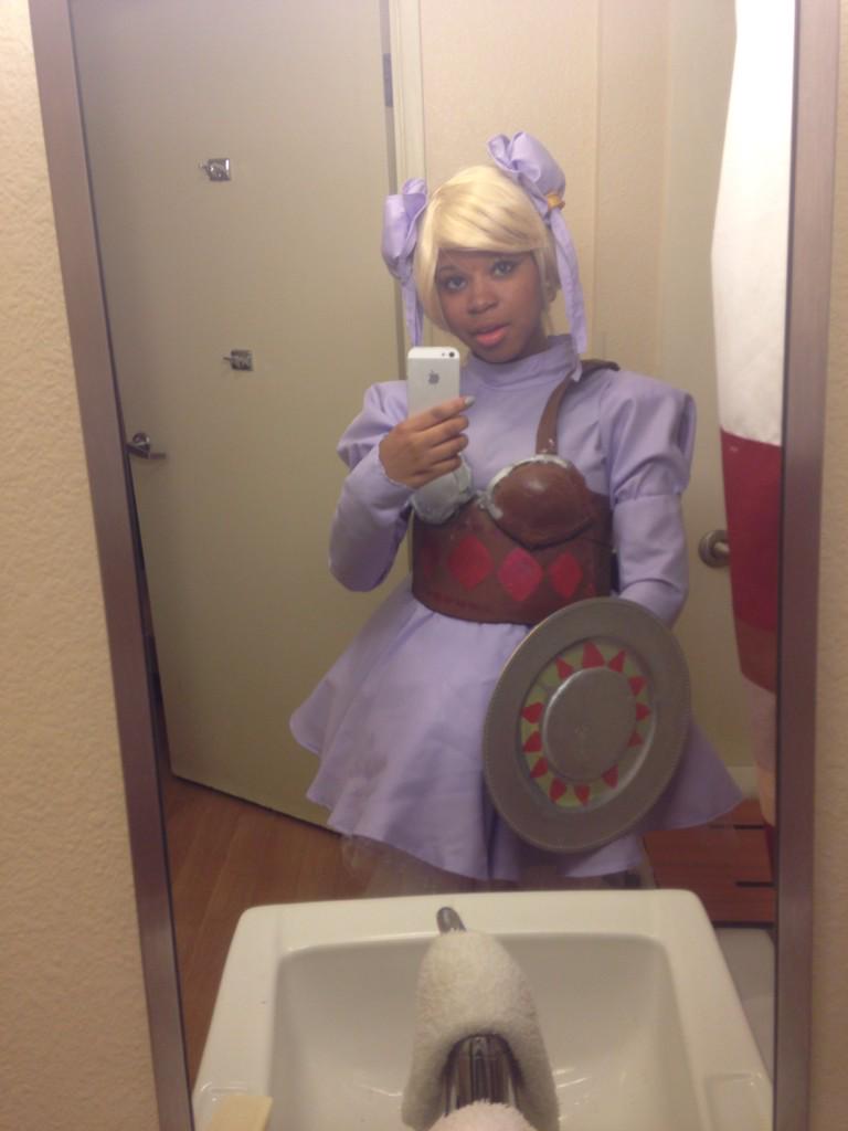 KrissyVictory's tweet photo. SO LATE OMG @cosplayamerica @Hey_AshB IM COMING FOR U #Chronoscross #Katsucon2015 http://t.co/6BARMi4IhK