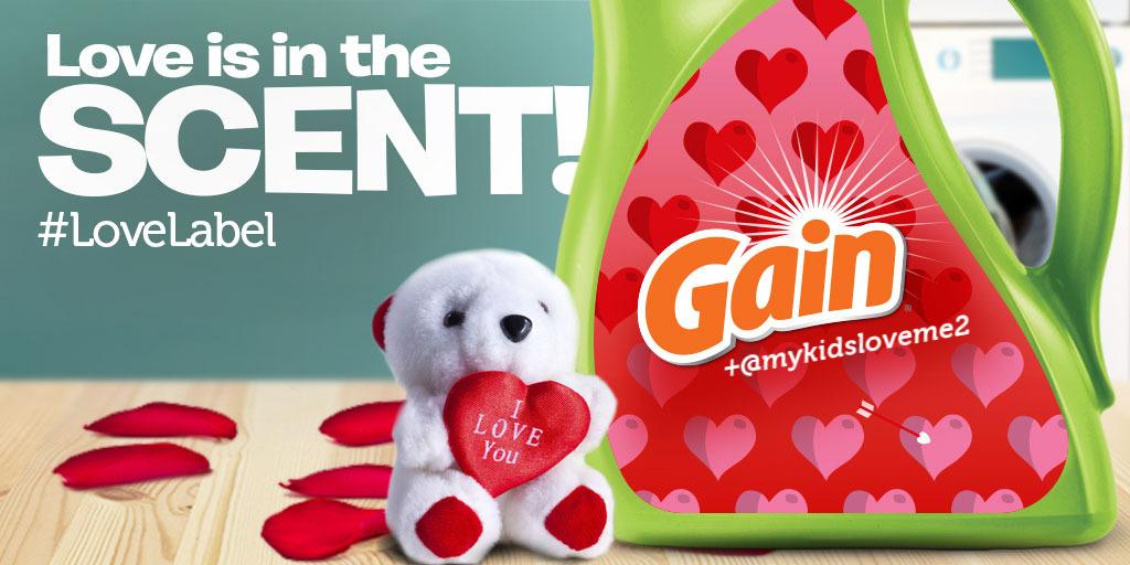 Gain's tweet photo. @mykidsloveme2 You’re the sniff of our life! Seriously, how good does your name look on our #LoveLabel? #Gainiac http://t.co/5pvrlQjipZ