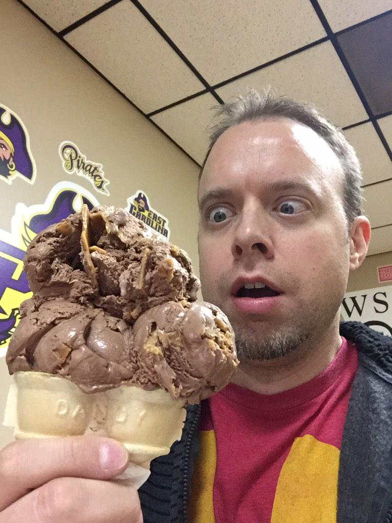 ToddBow's tweet image. Mickey's always amazes. #doublecone