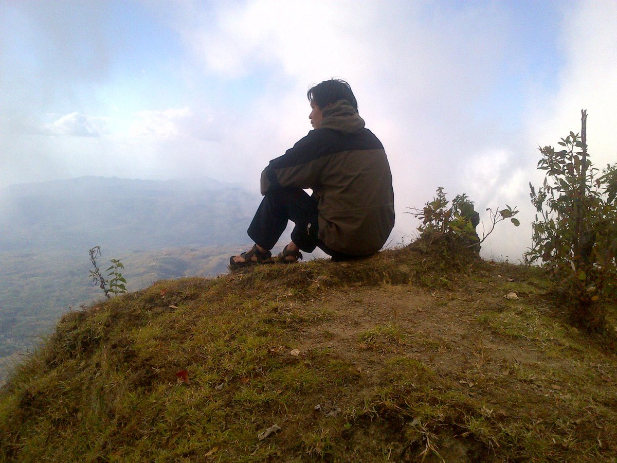 Unduh 400 Koleksi Gambar Gunung Lakaan  