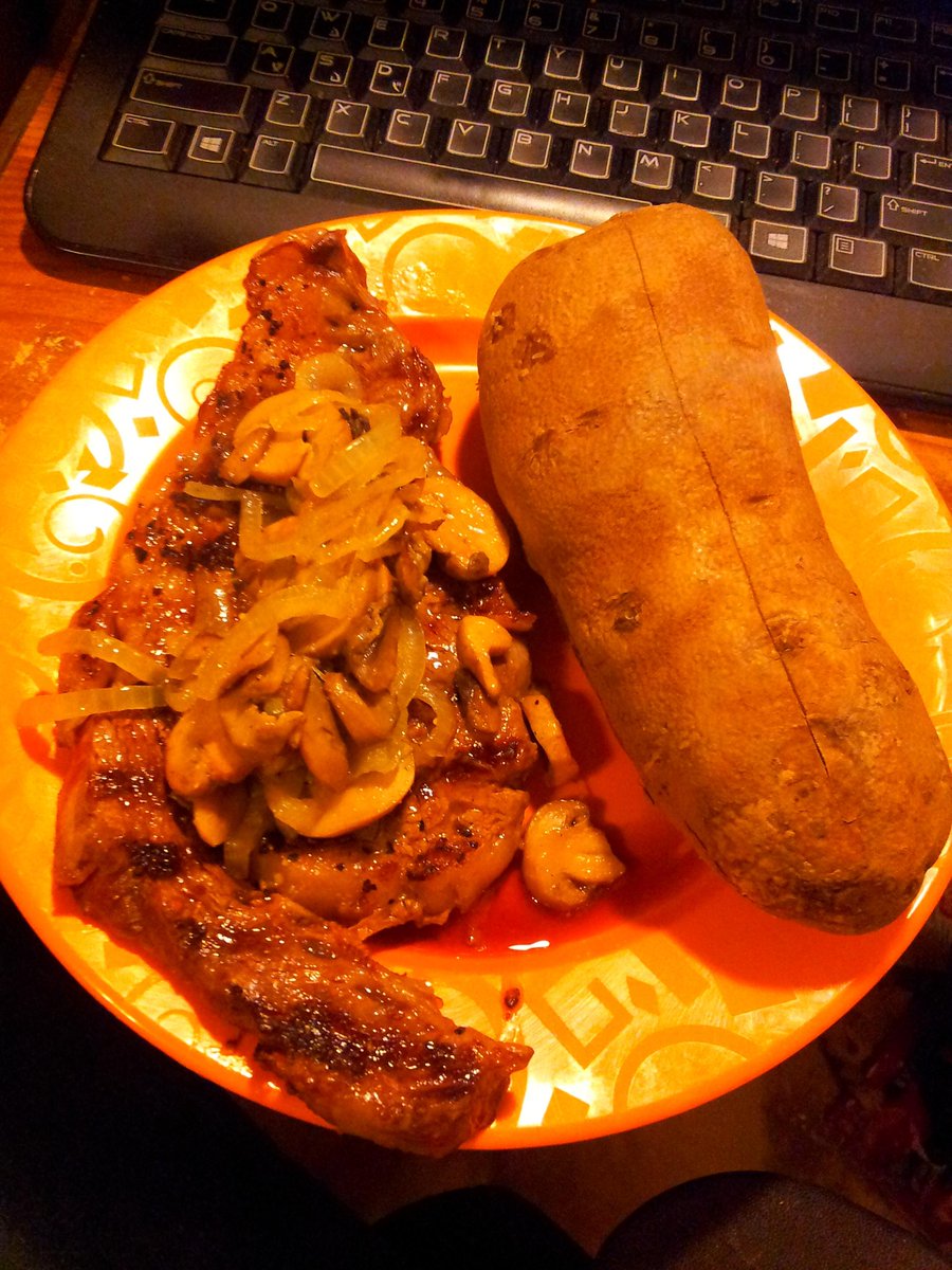 Pshycoman01's tweet photo. Valentines supper. http://t.co/xx46g4Z53r
