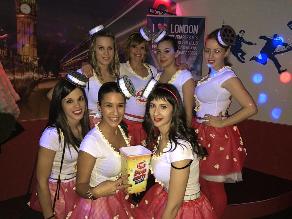 LondonGuijuelo's tweet photo. Concurso de disfraces 
¡Tu eliges el ganador ! 
Grupo + original
RT PornCorn
Fav San Valentín http://t.co/3R79WiHUtO