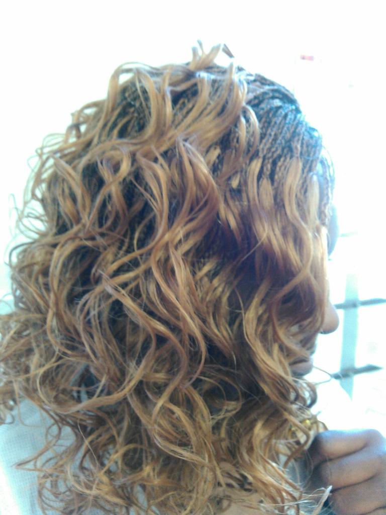 NasruBraiding's tweet image. #MicroBraid we curled