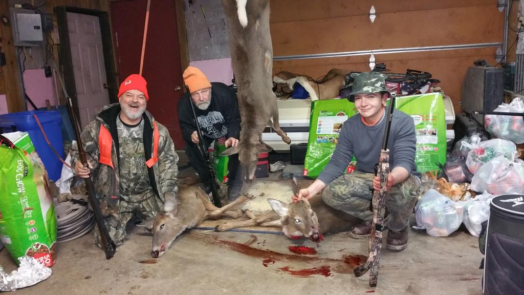 doubleplay7426's tweet photo. @JasonPinkstonOL nothing better than deer but a close second fresh seafood http://t.co/r1DVmUsoTT