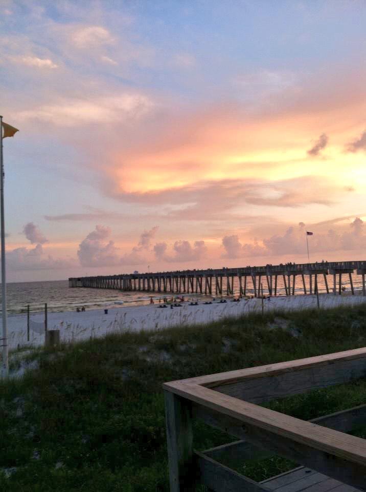 ecstasyjarrv's tweet photo. no place I'd rather be💔🌞 @sarahcrum18 http://t.co/VIrIdn1oo3