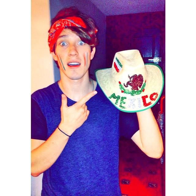 VillalpandoAlon's tweet image. CODERS MEXICANAS LES DEDOCO ESTA FOTO #CODERSFOREVER