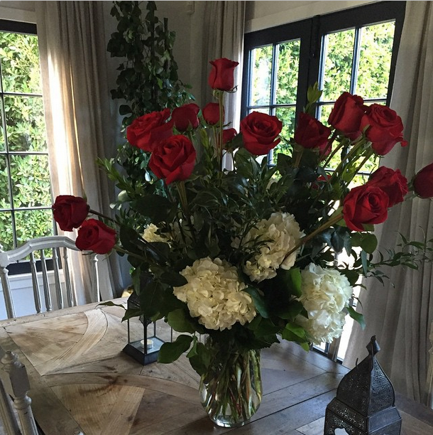 EEldoriz's tweet photo. You know it's inspirational marriage when you get gift like this after many years ❤️ #SimpleIsPerfect http://t.co/nJ6Qh34lGY