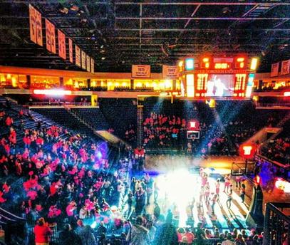 KBarefoot10's tweet image. #ODUWBB Hoops for Cure Game Atmosphere at the Ted @ConstantCenter Amazing!!!
🙌🙌🙌🙌🙌🙌🙌🙌🙌🙌